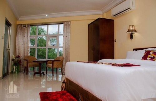 Wassa West Hotel | Unforgettable Stay at Eagles Nest Inn with Pool & Dining
