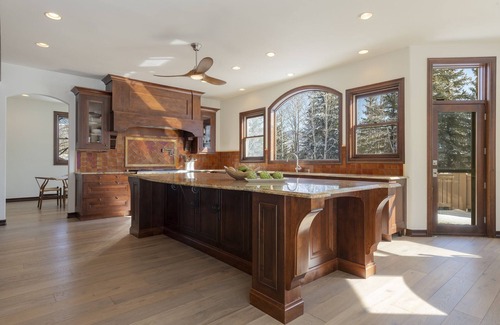 Edwards Villa | Unforgettable Ski Escape at Beaver Vail with Spa & Pool
