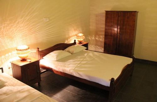 Habarana House | Relax at Eagles Wings Guest House with Spa and Dining