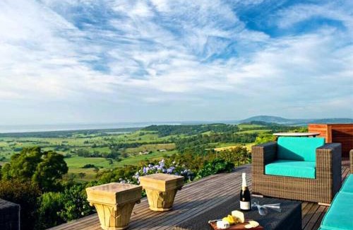 Foxground House | Serenity Awaits at EagleView Park with Scenic Privacy
