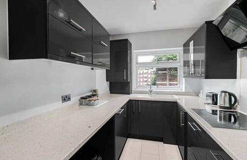 Ealing Broadway Apartment | Ealing Broadway Apartment | Pass the Keys