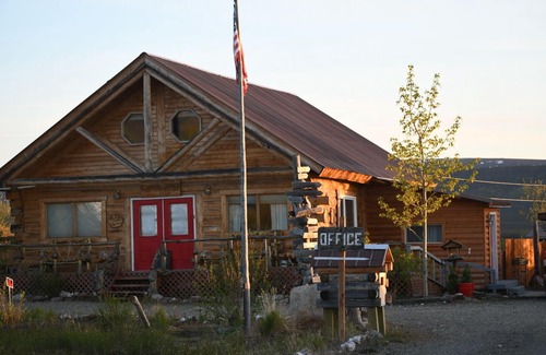 Healy Cabin | Family-Friendly Earthsong Lodge - Rated 10/10 by Guests