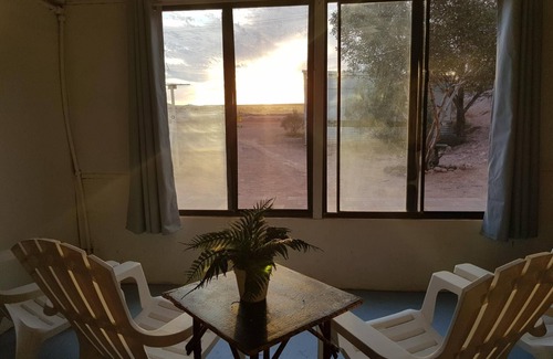 Coober Pedy House | Unique Underground Retreat at The Green Door Dugout