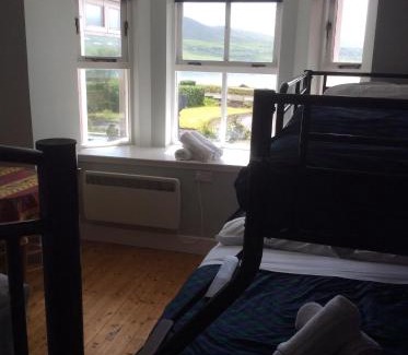 Dingle House | Top-Rated Eask View Dingle with Kitchen Amenities