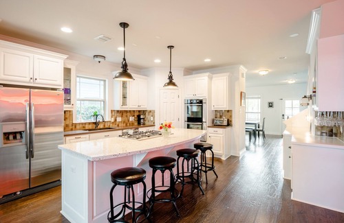Holly House | Elegantly Designed Home with Private Pool Near Downtown