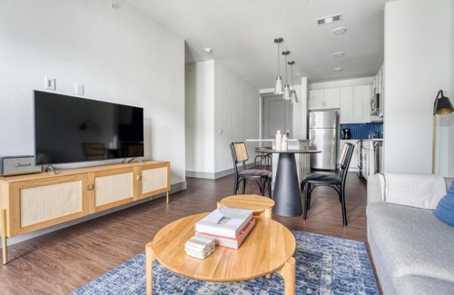 Govalle Apartment | Modern East Austin 1BR with Pool, Gym & Pet-Friendly Perks