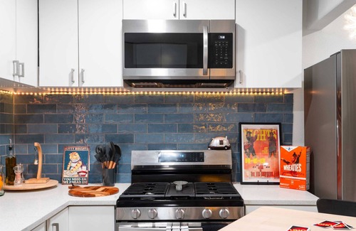 East Cesar Chavez House | Inviting East Austin Bungalow with BBQ and Firepit Fun!