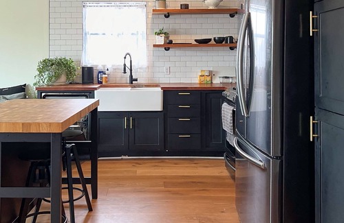 Rosewood House | East Austin Bungalow With Music Studio Firepit