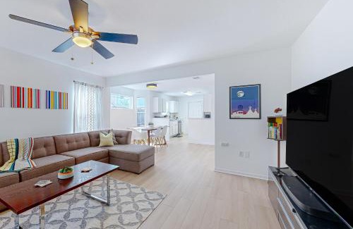 Central East Austin House | East Austin Hideaway