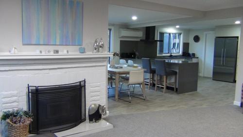 Orford House | Serene East Coast Hideaway Beach Retreat with Ocean Views