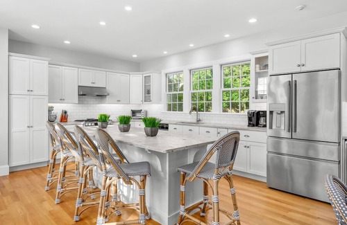 East Dennis House | Indulge in Sesuit Neck Retreat with Pool and Spa Amenities