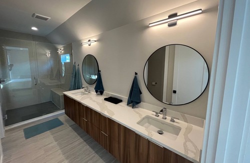 Blackshear-Prospect Hill House | East Downtown Stay with Hot Tub & Family-Friendly Amenities