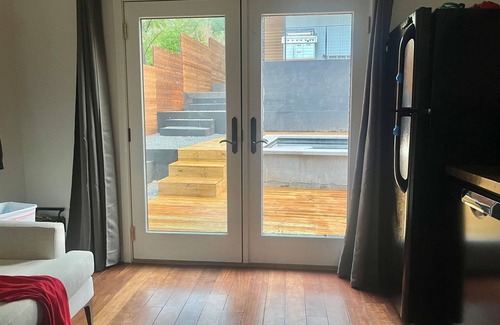Blackshear-Prospect Hill House | East Downtown Stay with Hot Tub & Family-Friendly Amenities