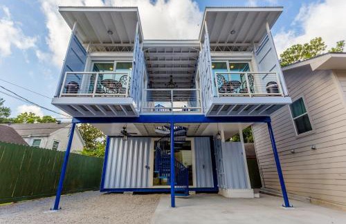 Greater East End Apartment | Explore East Downtown: Unique Container Living Pod #8
