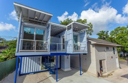 Greater East End Apartment | Top-Rated Micro-Luxe Container Living Pod in East Downtown