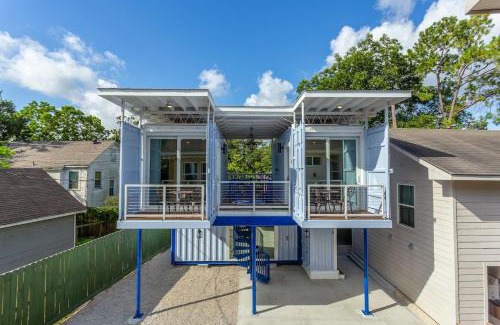 Greater East End Apartment | Top-Rated Micro-Luxe Container Living Pod in East Downtown