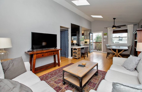 East End Apartment | Eco-Friendly East End Guest House Near Downtown Attractions