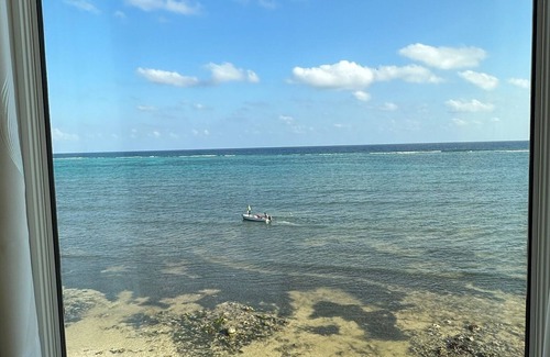 East End Villa | East End Paradise Villas 4Bd3.5B-Private Beach-On the Water-w/Sea Level Studio