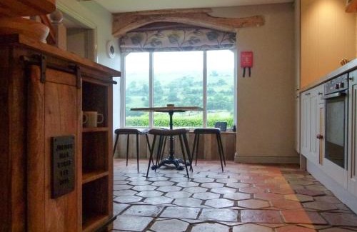 Newbiggin-in-Bishopdale House | Pet-Friendly Retreat at East Lane Barn - Rated 9.8/10