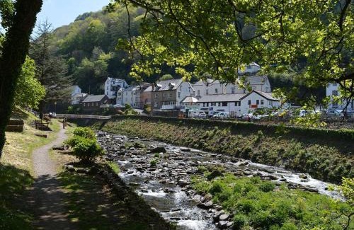 Lynmouth Bed & Breakfast | Discover East Lyn House: Guest Rated 9.6/10 Stay