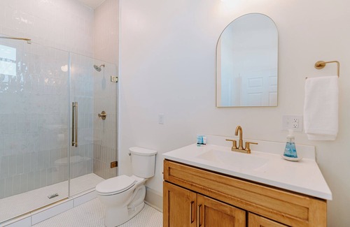 Madison Apartment | Boho 203 at East Main Lofts - Top-Rated Family Retreat