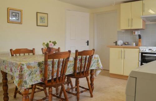 Monknash House | East Monkton Farm Cottage: Top-Rated Family Retreat