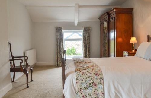 Monknash House | East Monkton Farm Cottage: Top-Rated Family Retreat