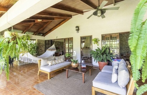 Kaneohe House | Coastal Retreat with Hot Tub & Ocean View in East Oahu