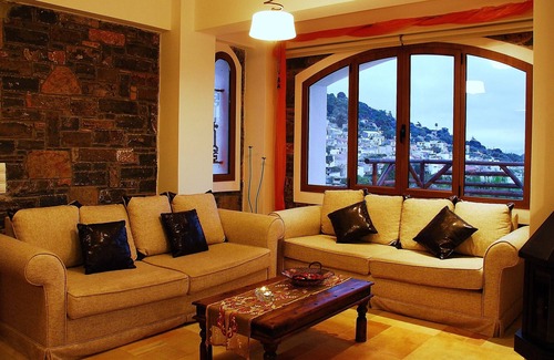 Prina Villa | East of Crete, in a quiet area with BBQ, Pool, only 10 min drive from the Beach!