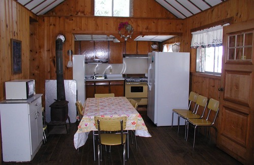 Otis Cottage | Pet-Friendly Waterfront Cottage with Spectacular Lake Views