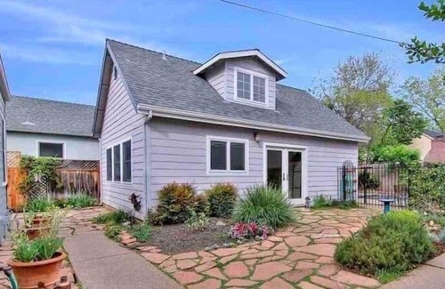 East Sacramento House | Oasis East Sac: Home with Saltwater Pool & Cozy Casita