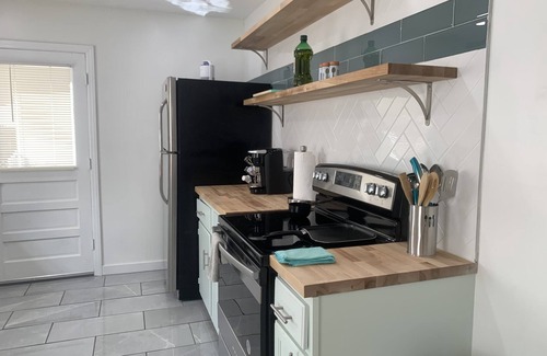 Wichita House | Newly Remodeled 2BR Home on East Side - Guest Rated 9.8