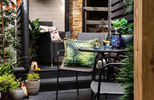 Daylesford House | Discover East St 3: A Top-Rated 4-Star Stay
