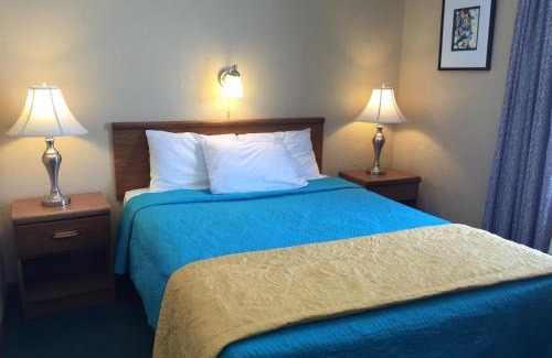 Tipton Hotel | Comfortable Stay at East Street Inn & Suites for Families