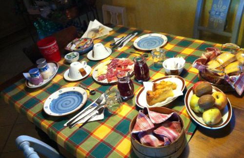 Medea Bed & Breakfast | Experience East Wind: Guest Rated 9.3/10 for Quality