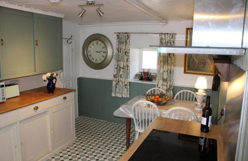Insch Villa | Pet-Friendly Paradise at East Wing Lickleyhead Castle