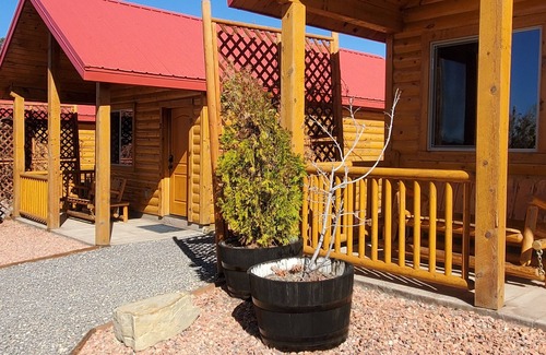 Glendale Cabin | Top-Rated East Zion-Glendale Ranch Cabin with Ocean View