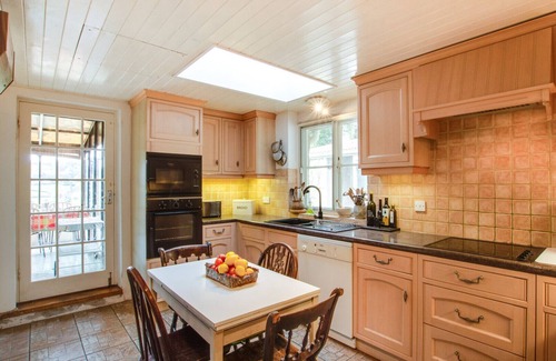 Branscombe House | Eastcotte: Spacious Six Bedroom House for 12 Guests