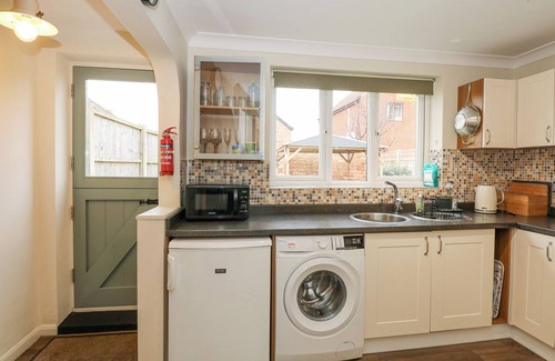 Dersingham Cottage | EASTER COTTAGE, with open fire in Dersingham