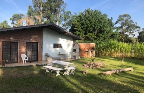 Jarinu Cottage | Relax in a Country House with WiFi and Pet-Friendly Amenities