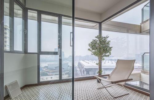 Huangpu Apartment | Eastern Hub - Bund Branch Premium 3-Bedroom Apartment with Bund View