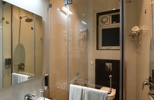 Vite Hotel | Affordable Comfort at Eastin Easy Vita with Spa & Dining