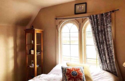 Eastlake House | Guest Rated 10/10: Eastlake Escape - Cascade Awaits