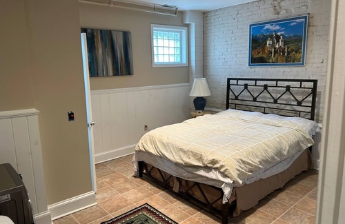 Easton Apartment | Discover EASTON: Cozy 2-Bedroom Apartment Near Attractions