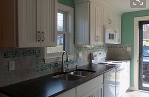 Newport East House | Experience Easton Point: Walk to Beaches, Oceanfront Bliss