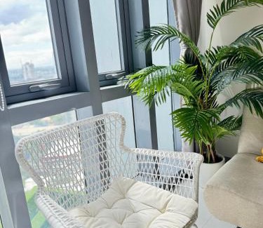 Bagumbayan Apartment | Eastwood Global Plaza Luxury 1Bed Room with 2 Toilets and Laundry Room