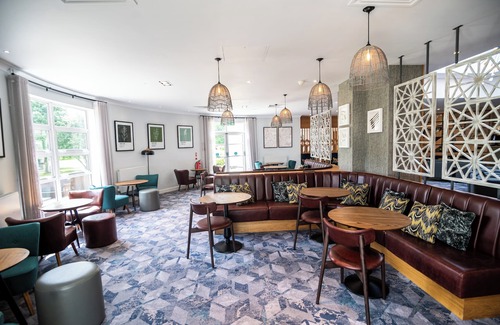 Brinsley Hotel | Inviting Eastwood Hall: 4-Star Stay with Spa & Pool
