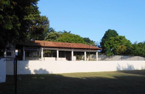 Salto de Pirapora Cottage | Convenient Access and Family-Friendly Amenities Await You