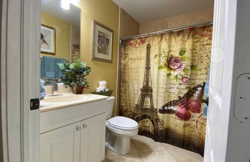 Port Saint Lucie House | Convenient Getaway with Lake Views & Beach Access Nearby