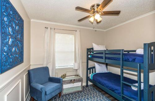Little Rock House | Convenient Location Near Attractions - The Westside Nest
